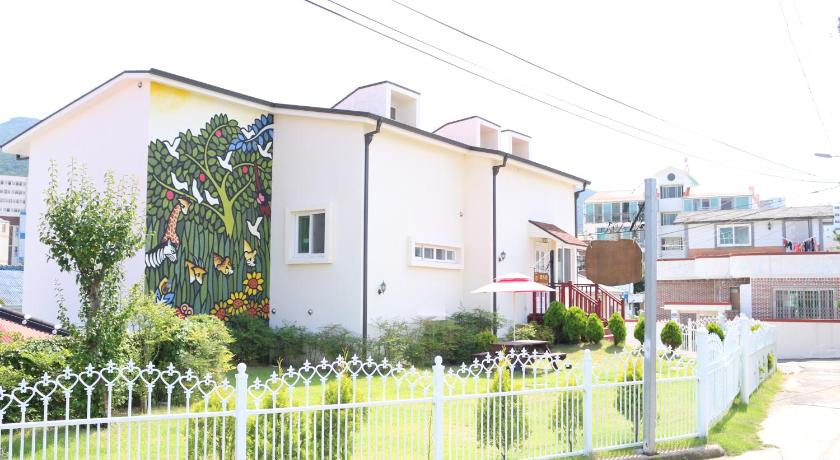 Tongyeong One Guesthouse photo