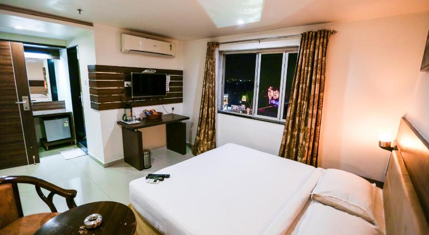 Hotel Swagath Grand AS Rao Nagar