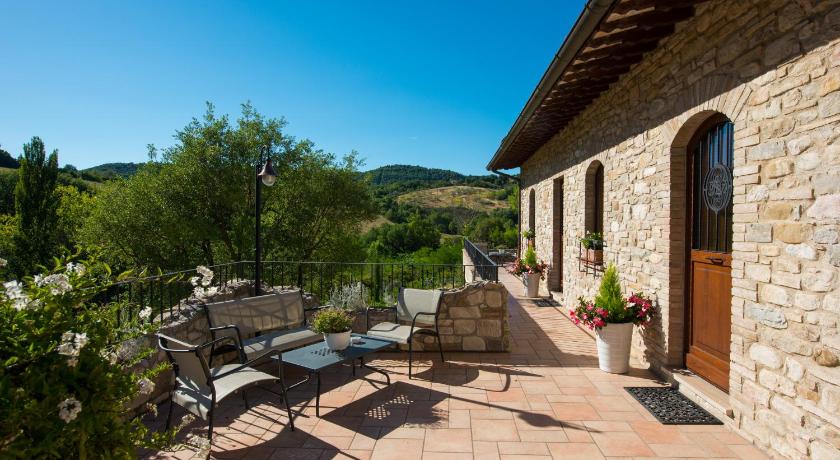 아시시 안티카 폰테 (Antica Fonte) 4성급 게스트하우스 외관