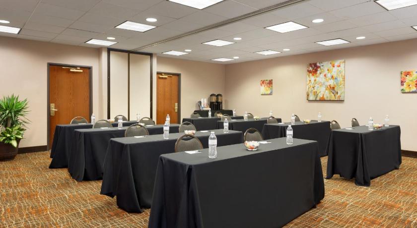 Country Inn & Suites by Radisson, Wolfchase-Memphis, TN