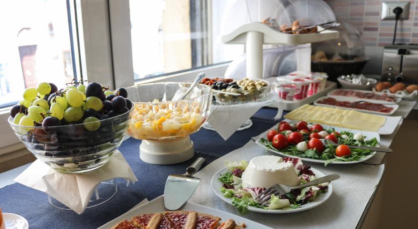 ローマ Rome Kings Suite 3つ星 ホテル 外観