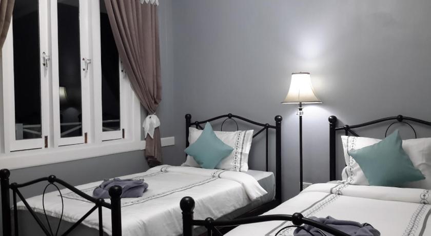 Image of Deluxe Twin Room 15