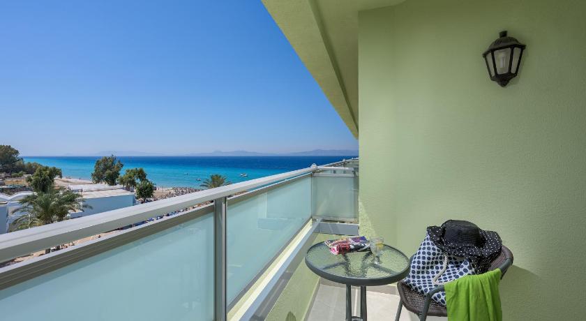 Avra Beach Resort Hotel - image 5