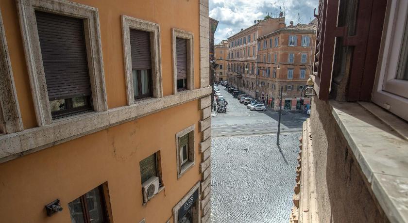 Pantheon Caesar Relais photo