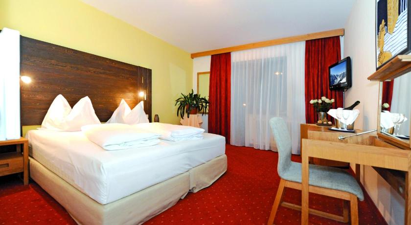 Image of Double Room with Balcony 1