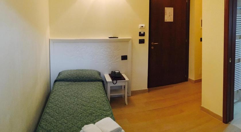 Single Room, Hotel San Berardo in Pescina