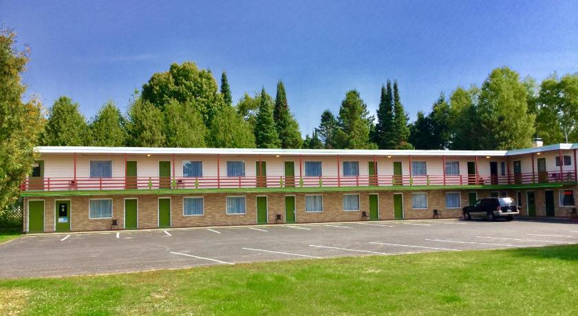 The Cedars Motel