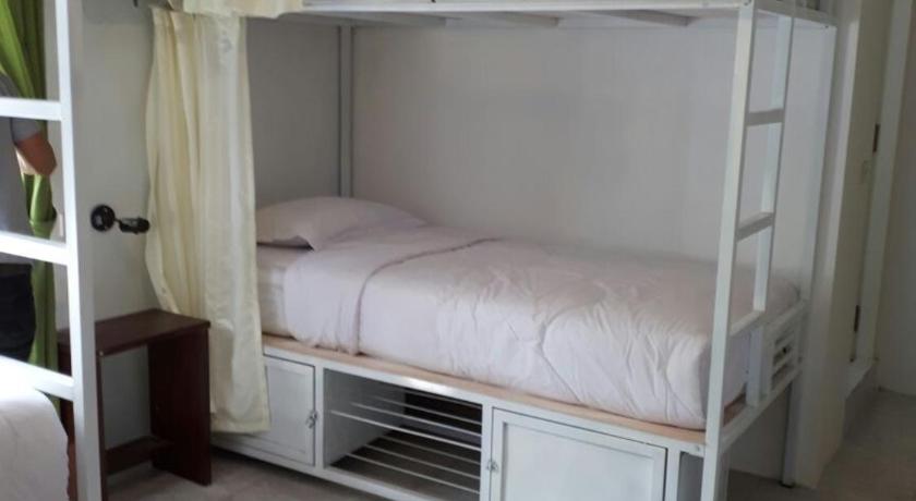 Anggrek Mas Bed & Breakfast photo