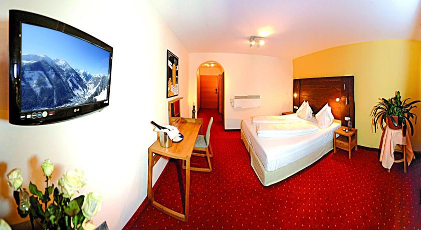 Image of Double Room with Balcony 7