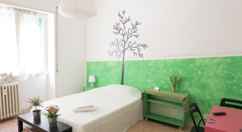 Image of Single room private en-suite 1