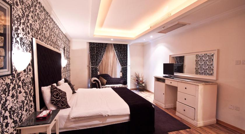 OYO 612 Royal Inn Villas photo