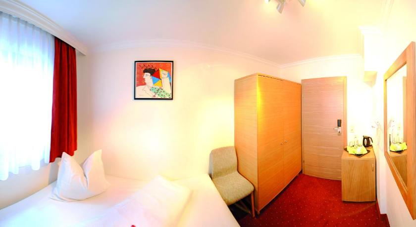 Image of Single Room 1