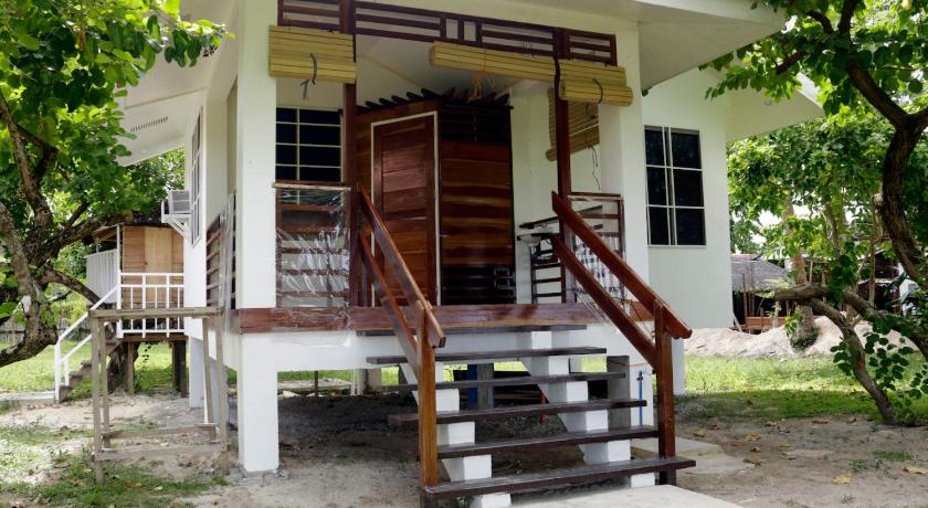 Image of Family Room with Sea View 8