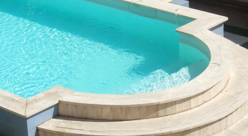 Hotel Innocenti photo