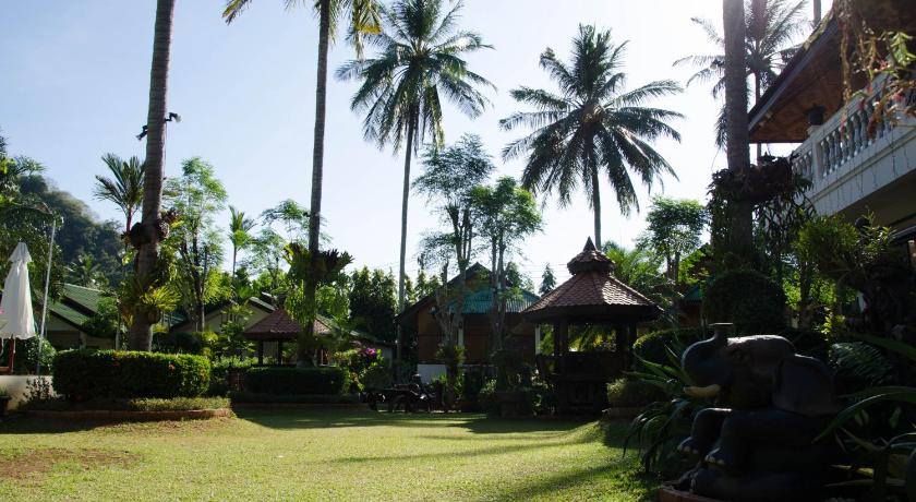 Image of Deluxe Bungalow 8
