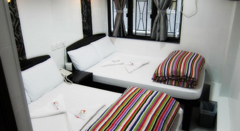 Image of Family Room 0