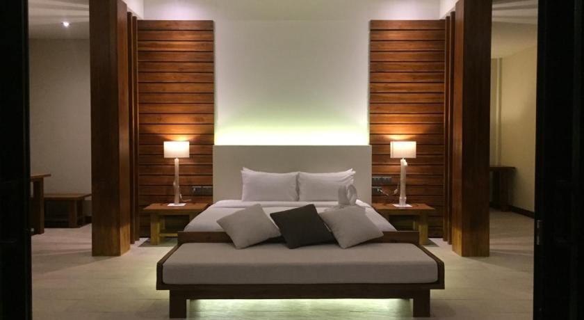 Image of Beach Front Villa 4
