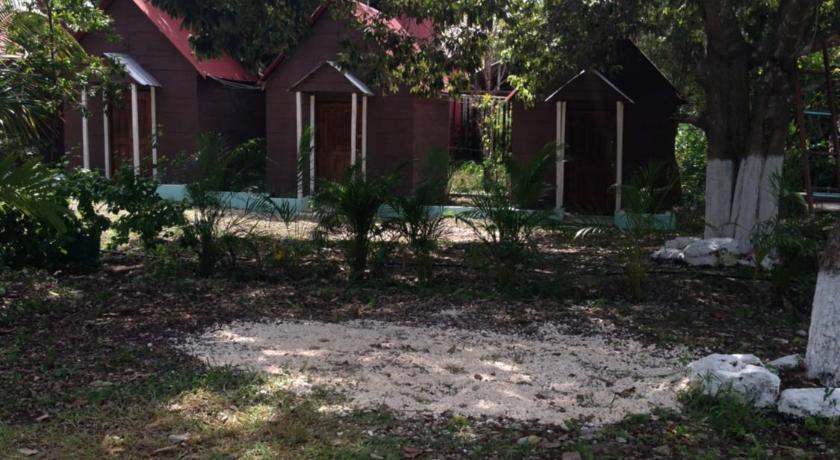 Cabanas chaac calakmul photo