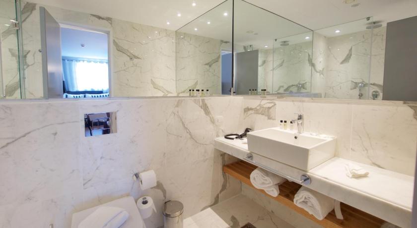 Image of Superior Double Room (No Balcony) 2