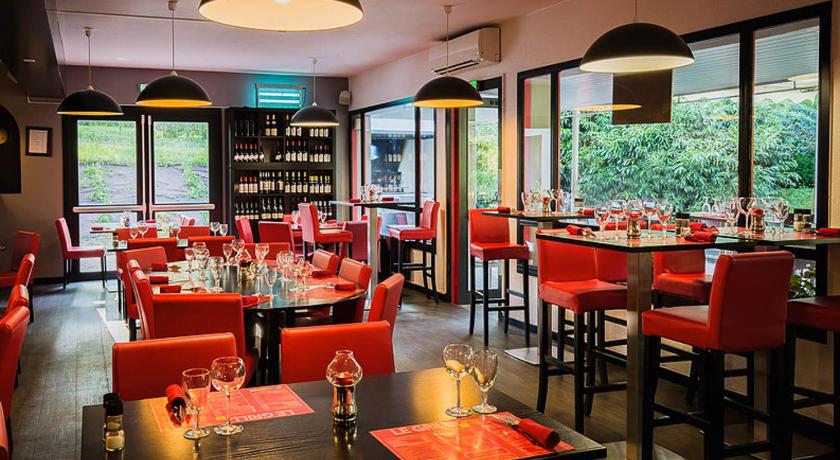 Logis Hotel Lons-le-Saunier - Restaurant Le Grill