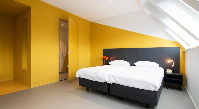 Image of Deluxe Double or Twin Room 5