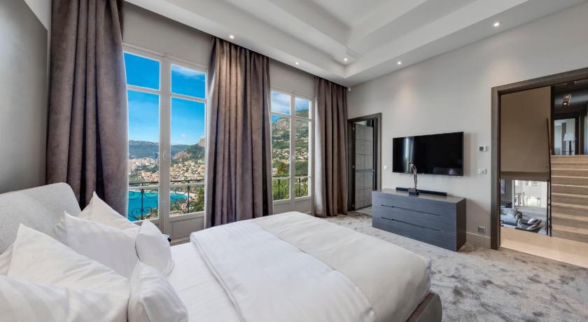 Image of Villa with Sea View 10