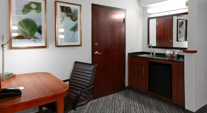 Hyatt Place Denver Airport