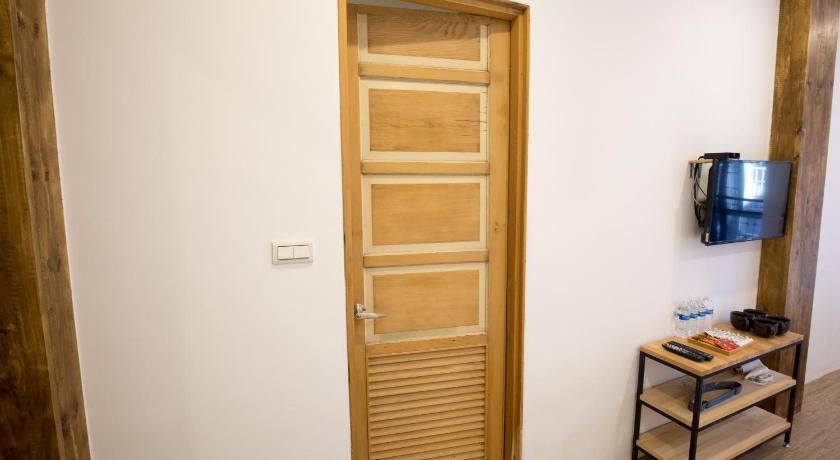 Image of Superior Quadruple Room 7