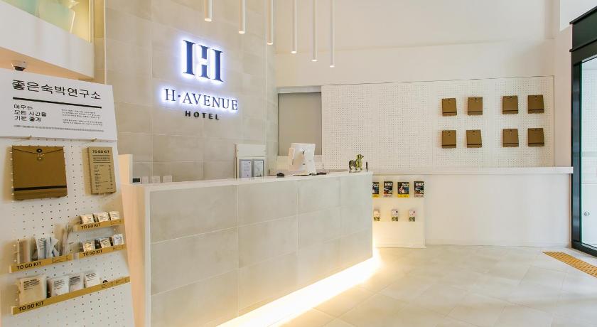 ソウル H Avenue Hotel Idae Sinchon 3つ星 ホテル 外観