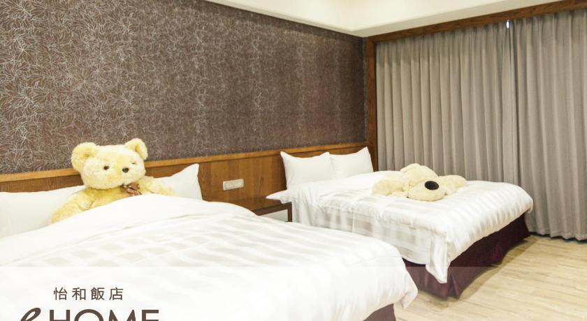 Image of Family Room 1