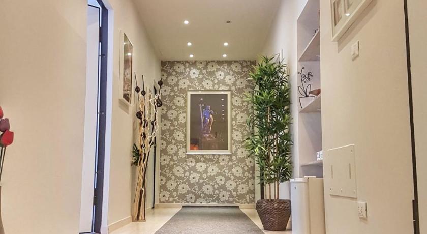Image of Deluxe Room 2
