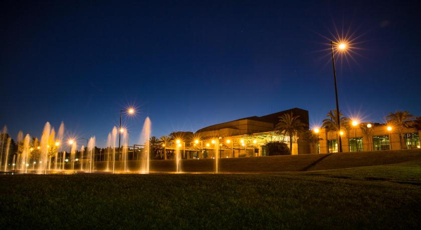 サンタ・マリア・ダ・フェイラ ibis Porto Sul Europarque 2つ星 ホテル レストラン