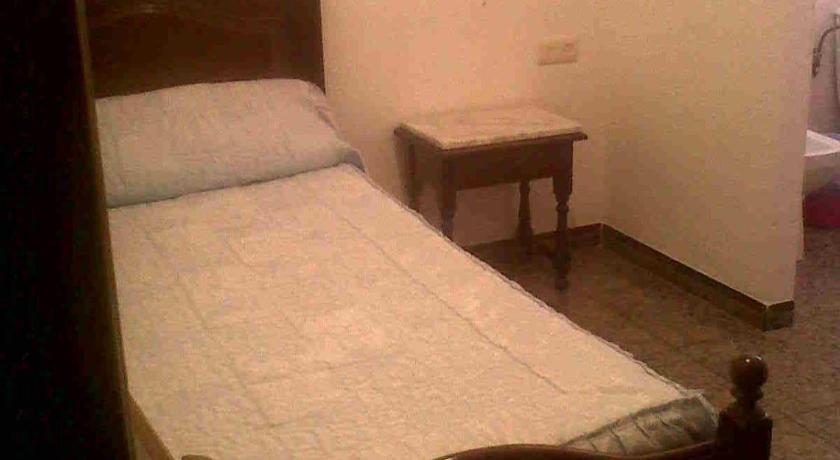 Hostal Medina — Hotel in Olvera