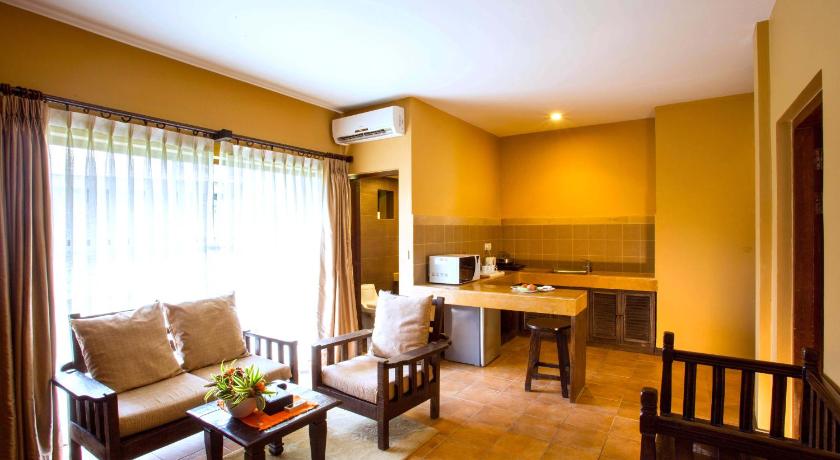 Image of Executive Suite with Balcony 15