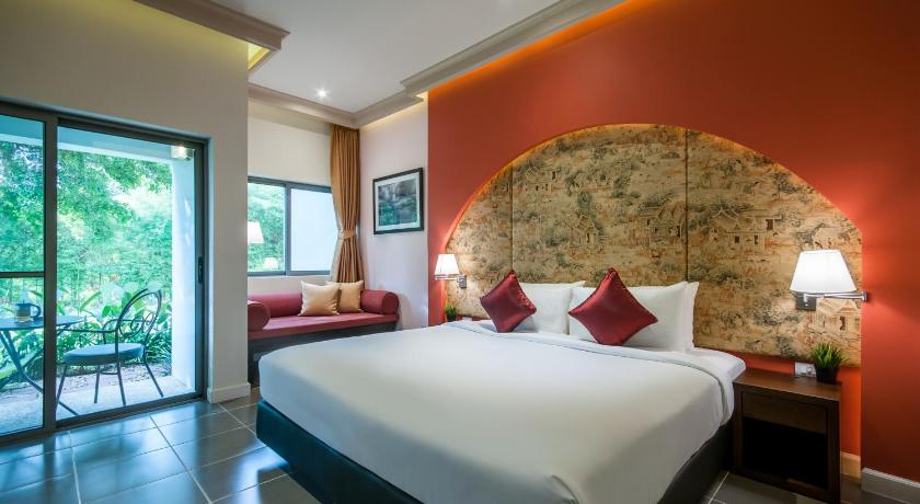 Image of Standard Room with King Bed 0