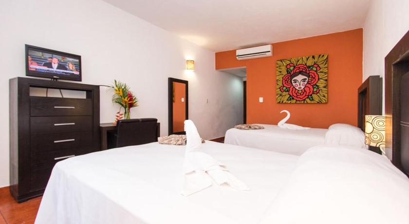 Hotel Santa Cruz Huatulco in Mexico - Room Deals, Photos