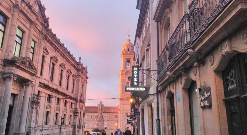 PICO SACRO II HOTEL Santiago de Compostela photo