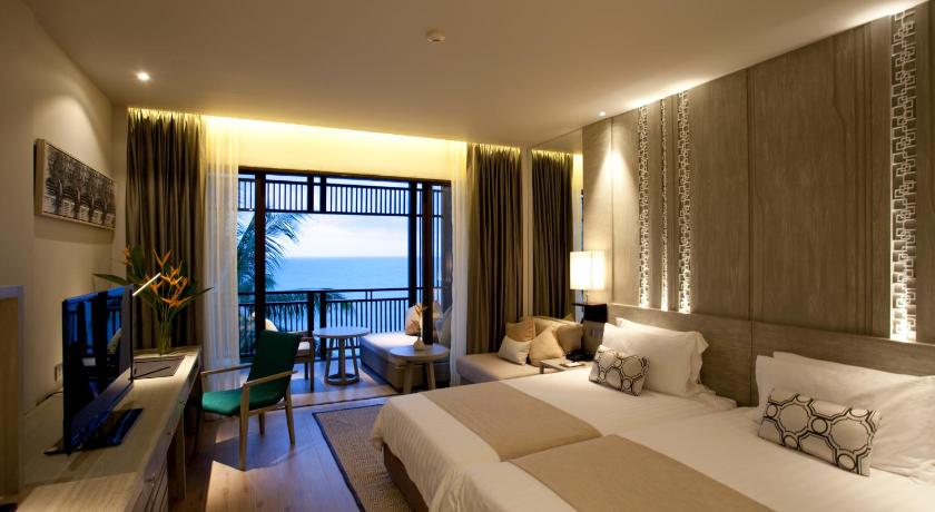 Image of Deluxe Double or Twin Room with Ocean View 0
