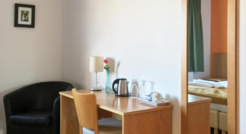 Image of Standard Double or Twin Room 3