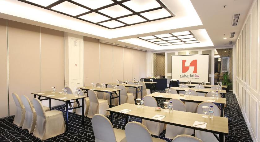 Swiss Belinn Tunjungan