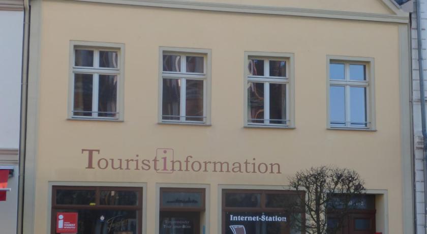 Pension &amp; Ferienwohnung Zum Schmuckgiebel — Hotel in Tangermunde