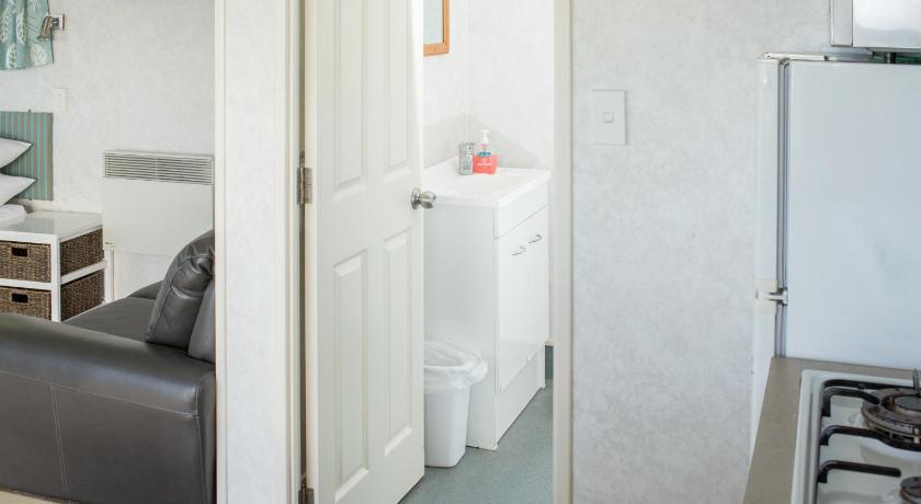 Image of Queen Room - Unit 9 3