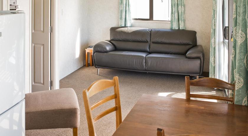 Image of Family Room - Unit 10 5