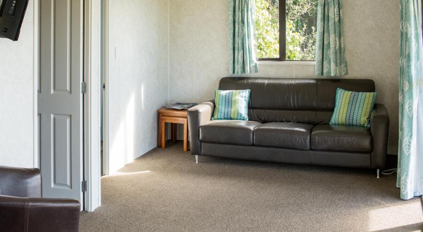 Image of Family Room - Unit 11 3
