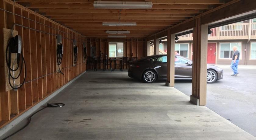 ウォールドポート (OR) The Waldport Inn 2つ星 宿泊施設 スイート