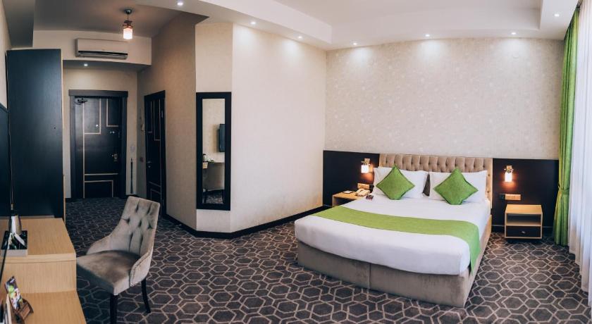 Megapolis Hotel Shymkent photo