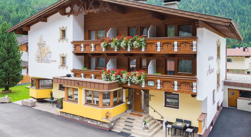 Gasteheim Anna — Hotel in Langenfeld