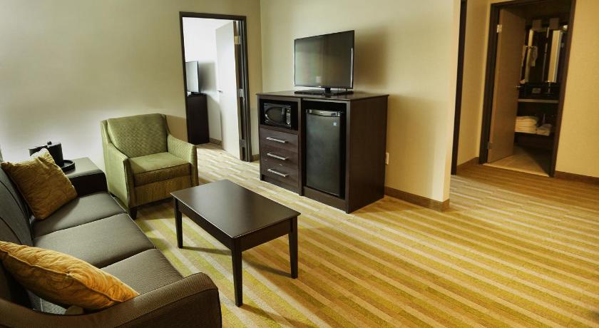 Best Western Harvest Inn & Suites