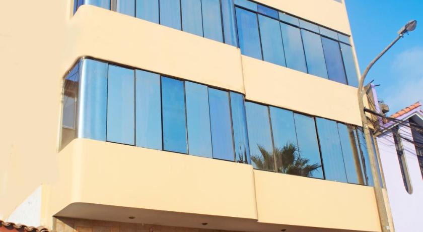 Taytaypa Rooms &amp; Apartments Lima Airport — Hotel in Lima