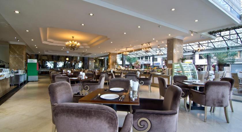 Pattaya LK The Empress 4-Star Hotel restaurant